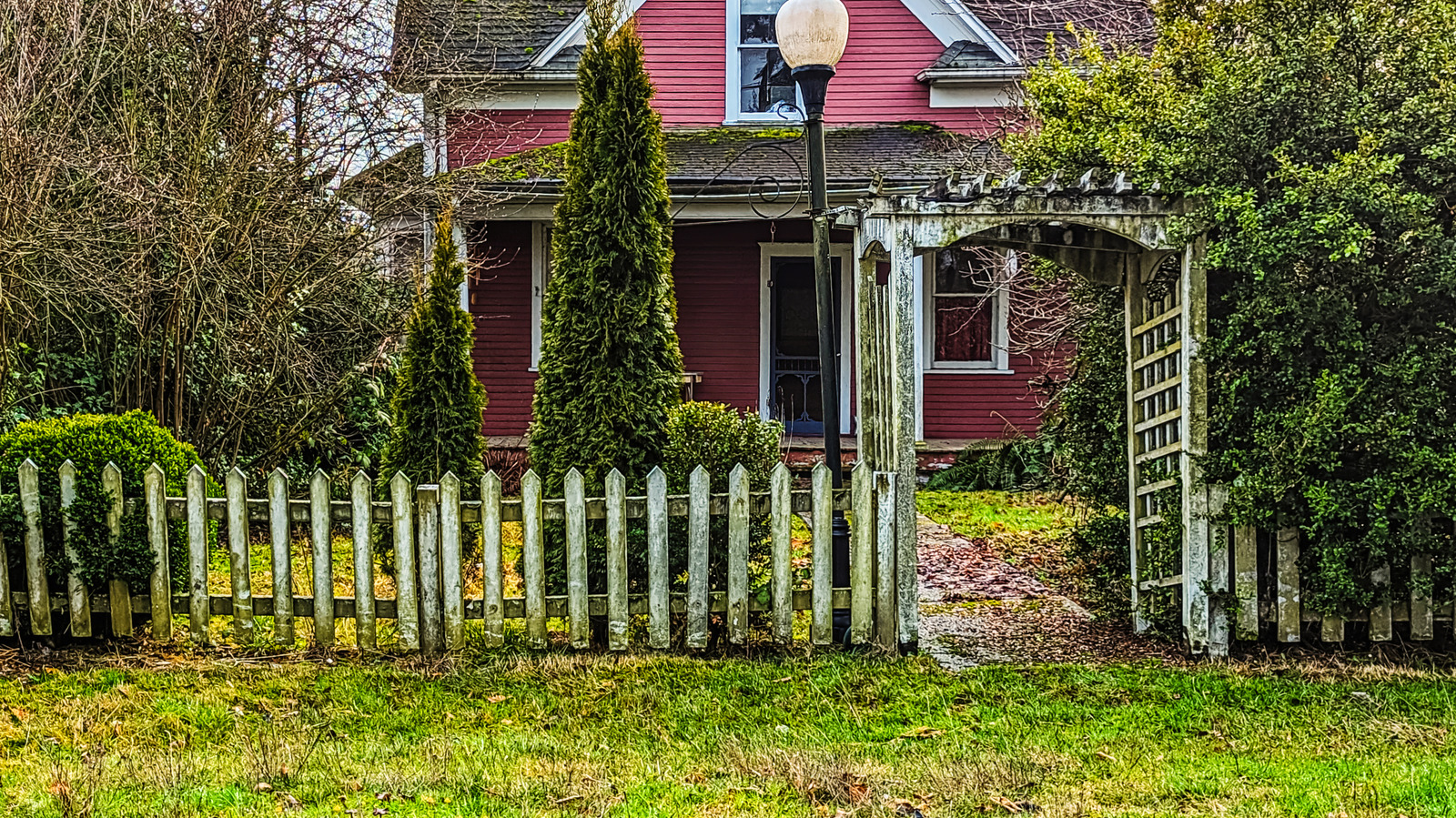 how-to-remove-an-old-fence-(&-it-won’t-take-all-day)