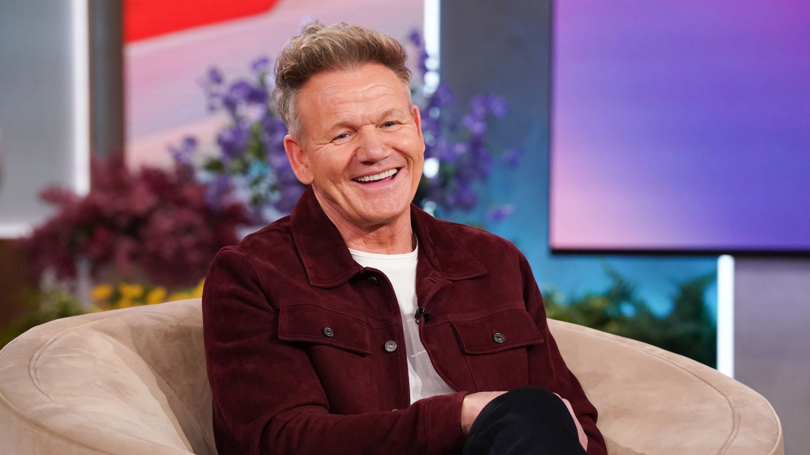 create-a-more-modern-kitchen-with-a-cabinet-idea-inspired-by-gordon-ramsay’s-design