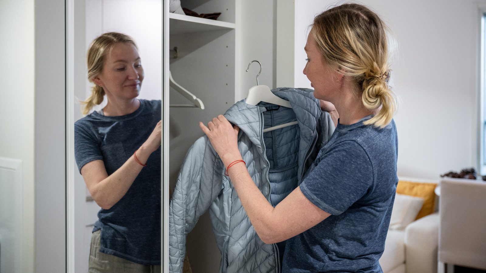 you’re-using-the-wrong-hangers-in-your-coat-closet:-here’s-why-it-makes-a-difference