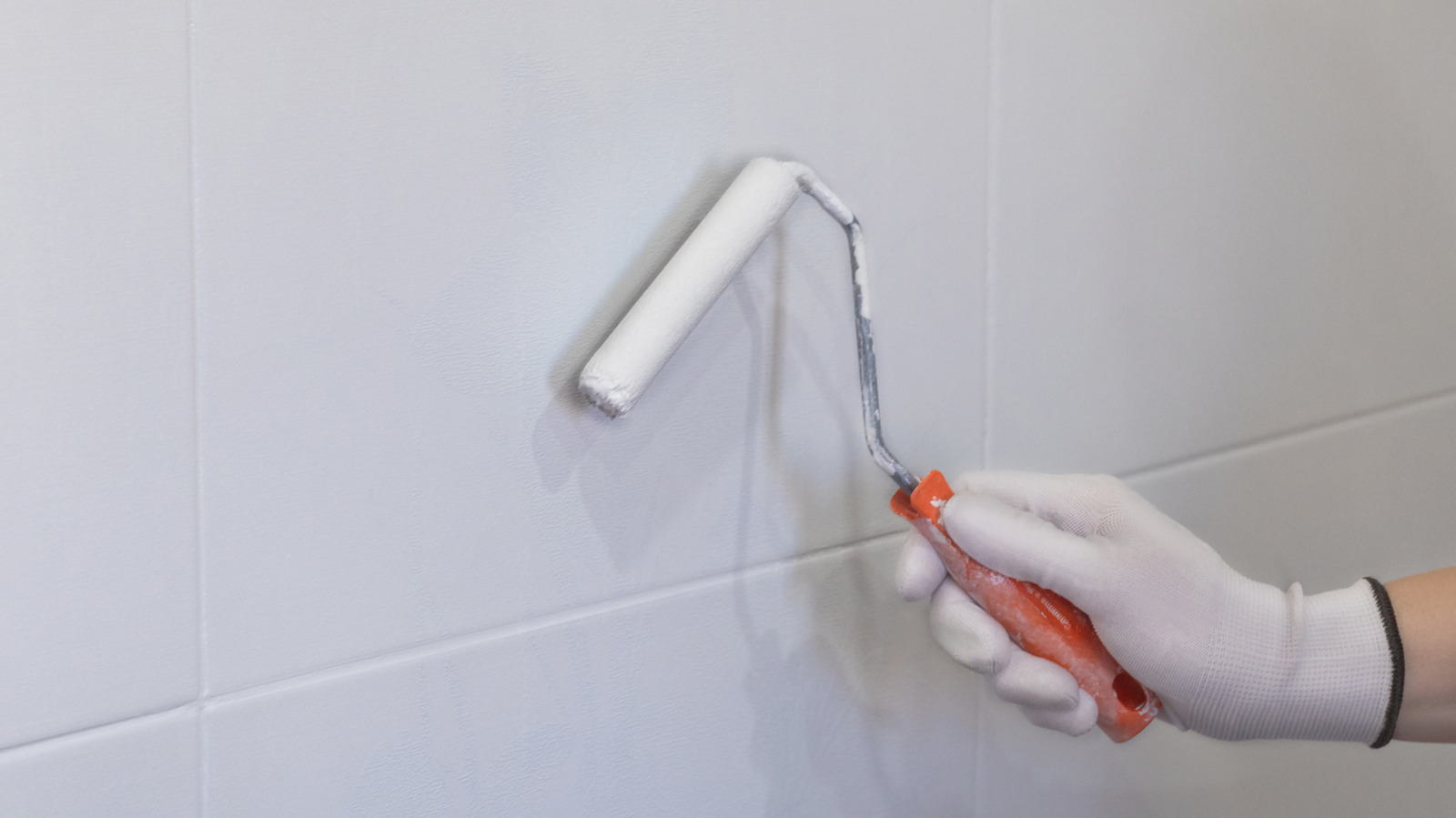 paint-not-sticking-to-your-tile?-here’s-why-and-how-to-fix-it