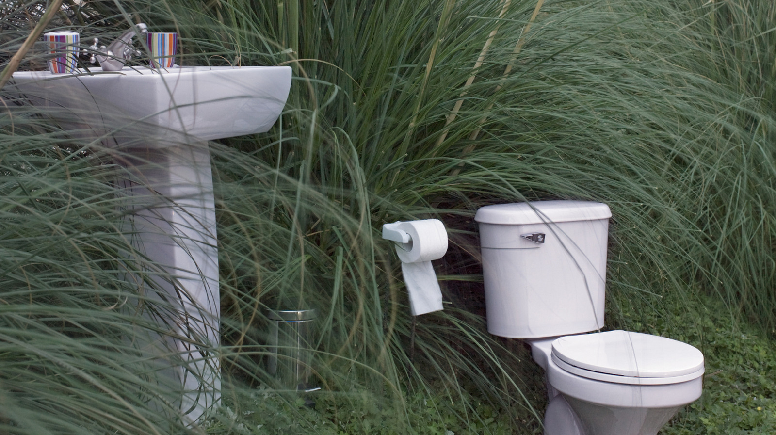 15-unique-ways-to-repurpose-bathroom-fixtures-around-your-home-and-garden