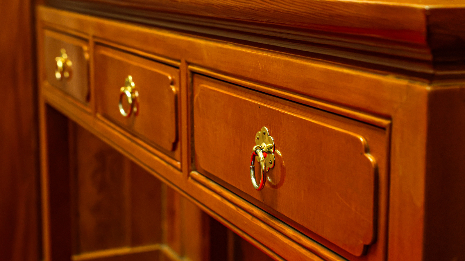 don’t-throw-out-dated-orange-toned-wood.-here’s-how-to-give-it-a-modern-upgrade