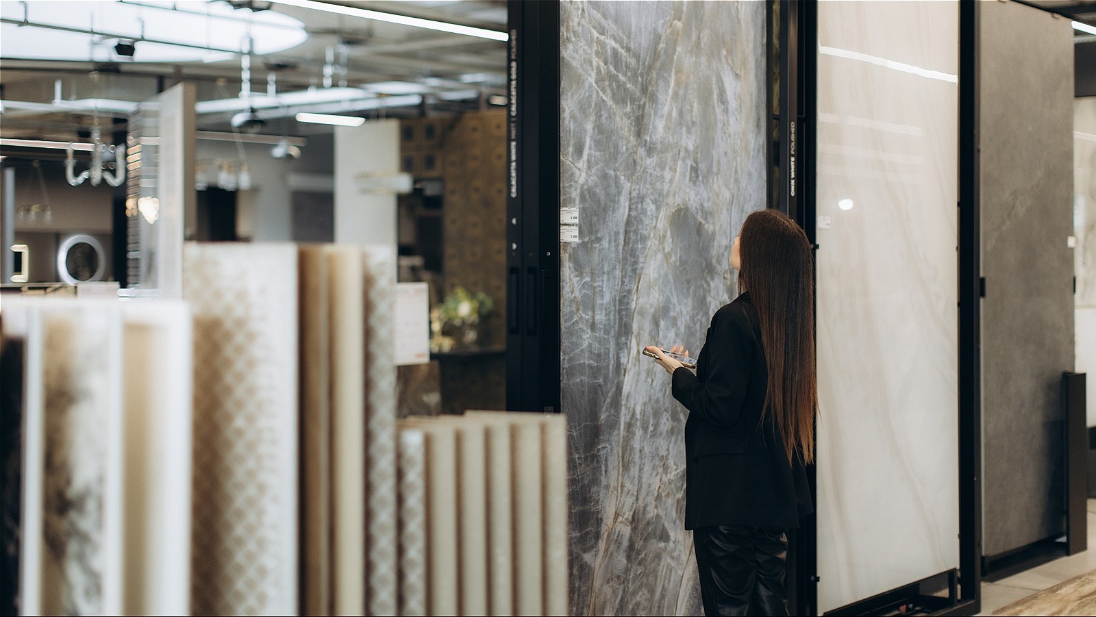 forget-granite-–-this-chic-and-durable-countertop-material-is-taking-over-kitchens