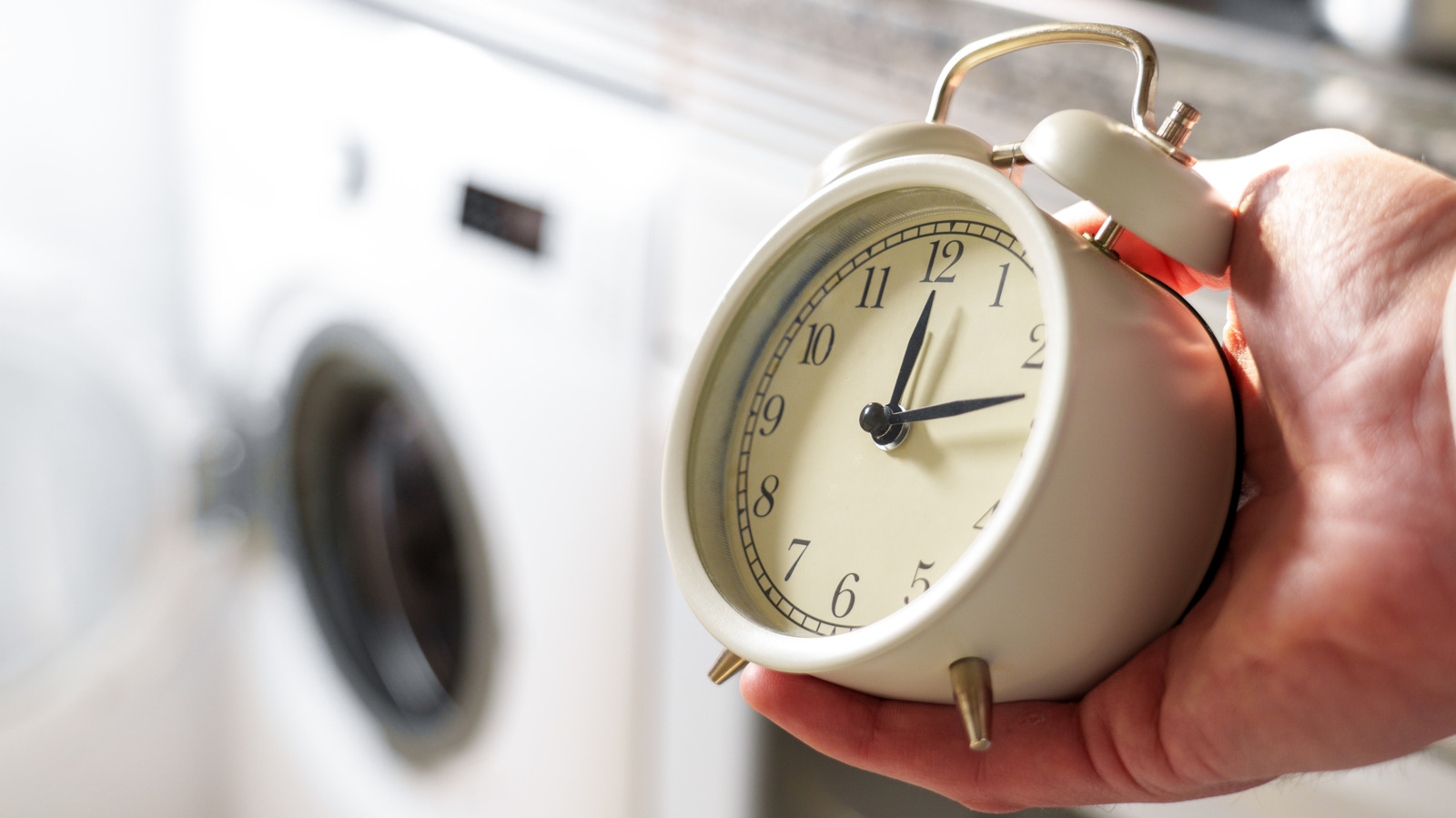 avoid-using-your-washing-machine-at-this-time-(and-other-ways-to-save-on-your-electric-bill)
