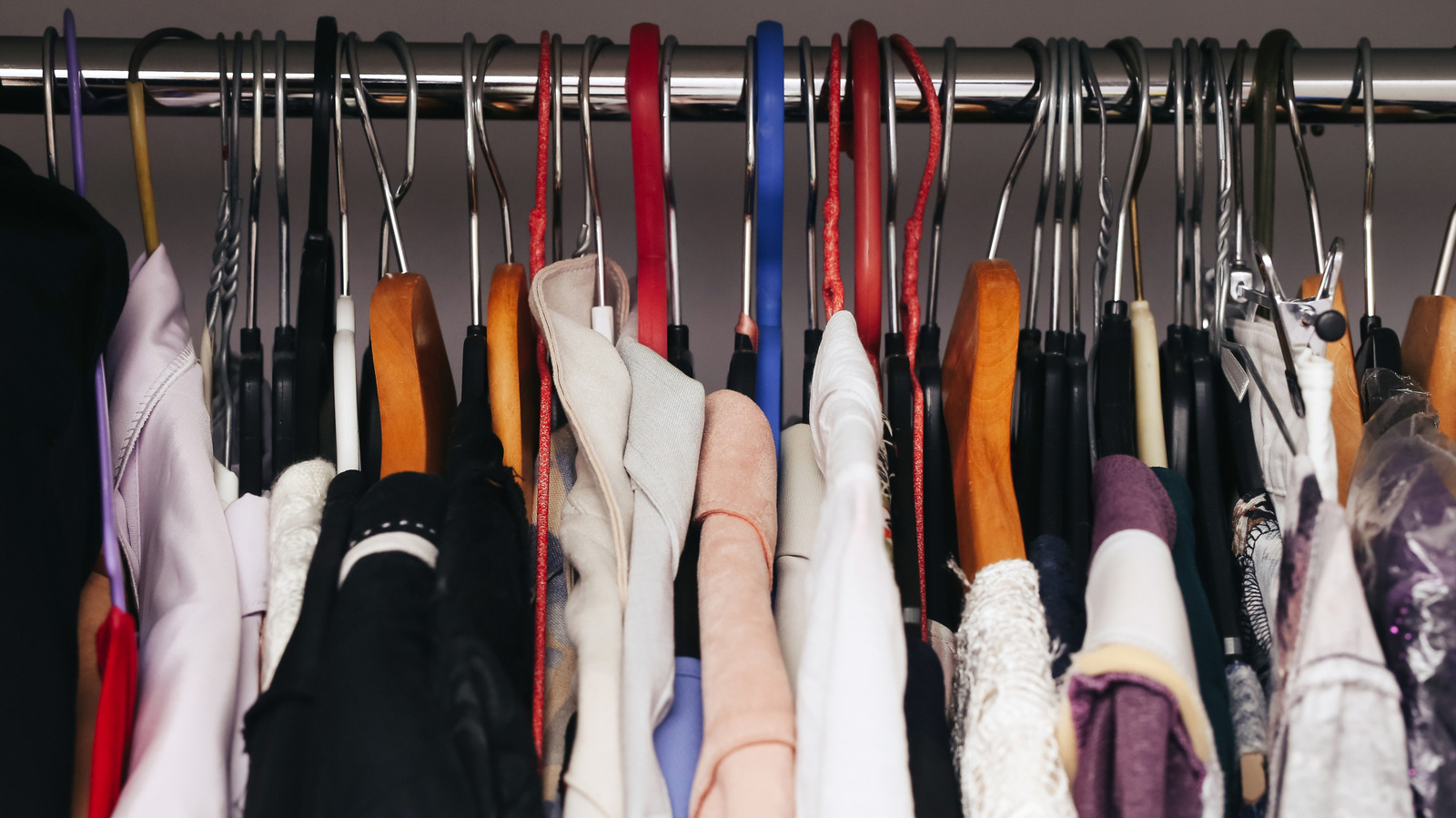 simple-and-affordable-ways-to-add-ventilation-to-your-stuffy-closet