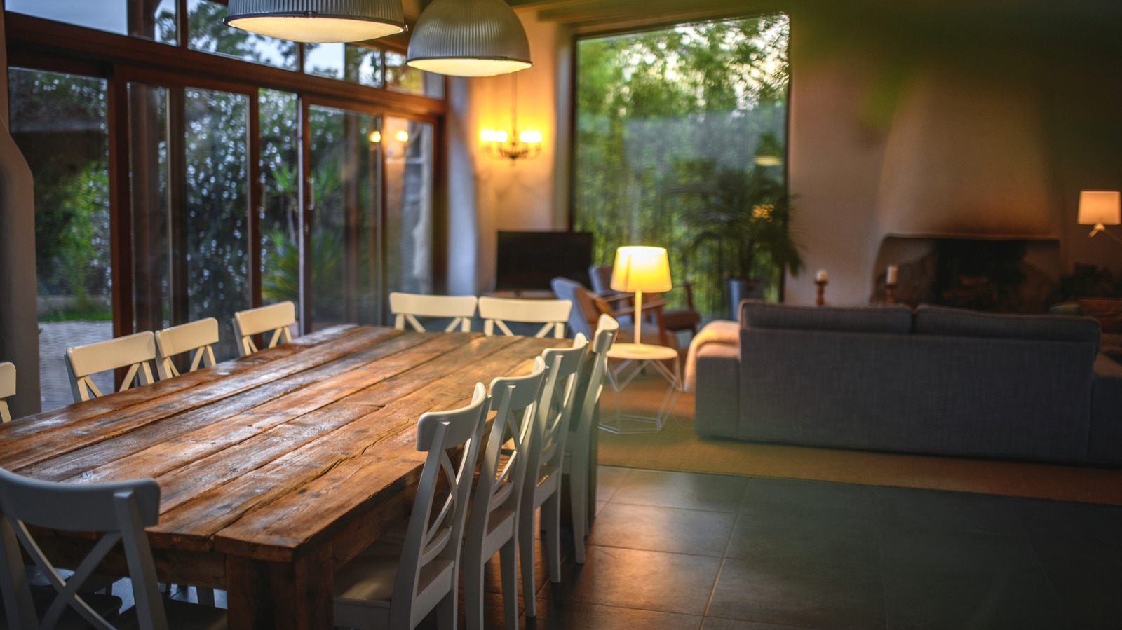 the-design-material-that-helps-any-low-lit-area-in-your-home-feel-brighter