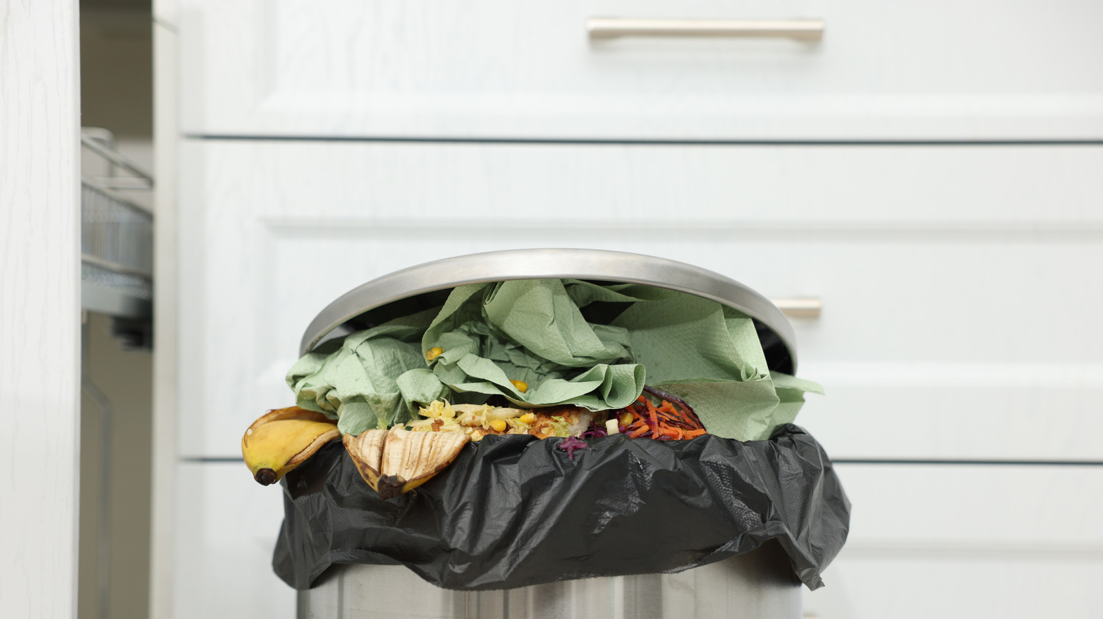 the-ikea-solution-that-hides-kitchen-trash-and-clutter