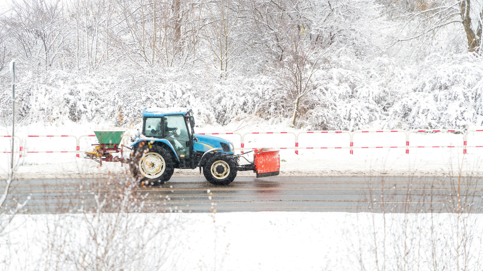 Easily Clear Snow With Your Lawn Mower