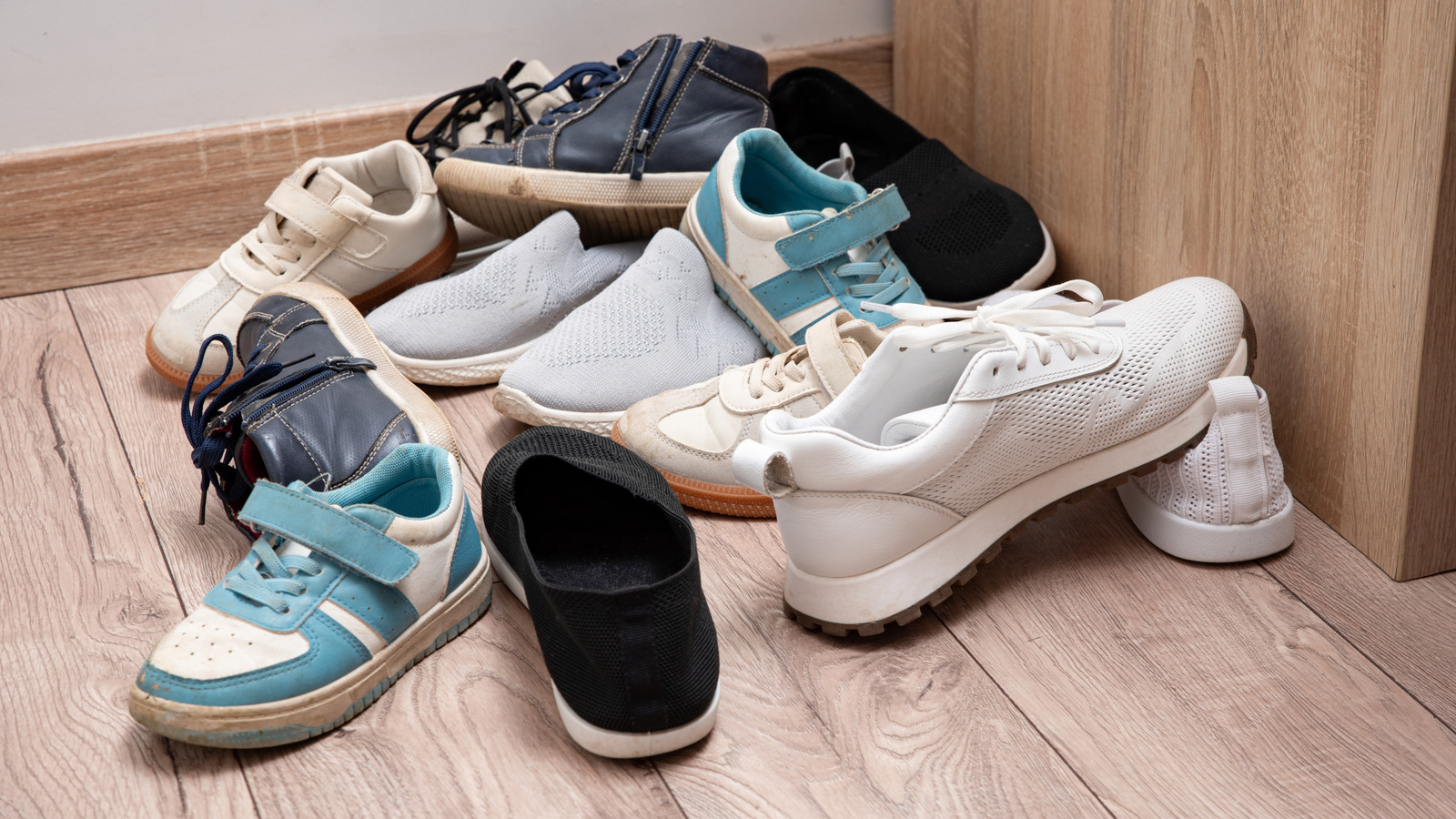 keep-your-kids-shoes-more-organized-with-this-simple-zip-tie-hack