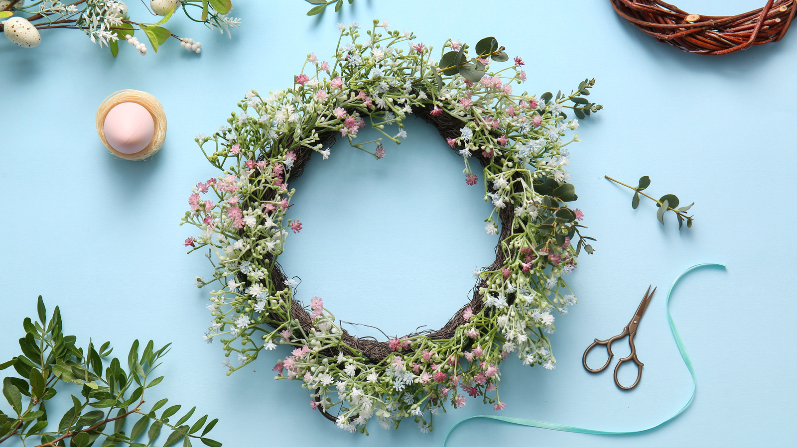 Cute DIY Wreath to Welcome Spring