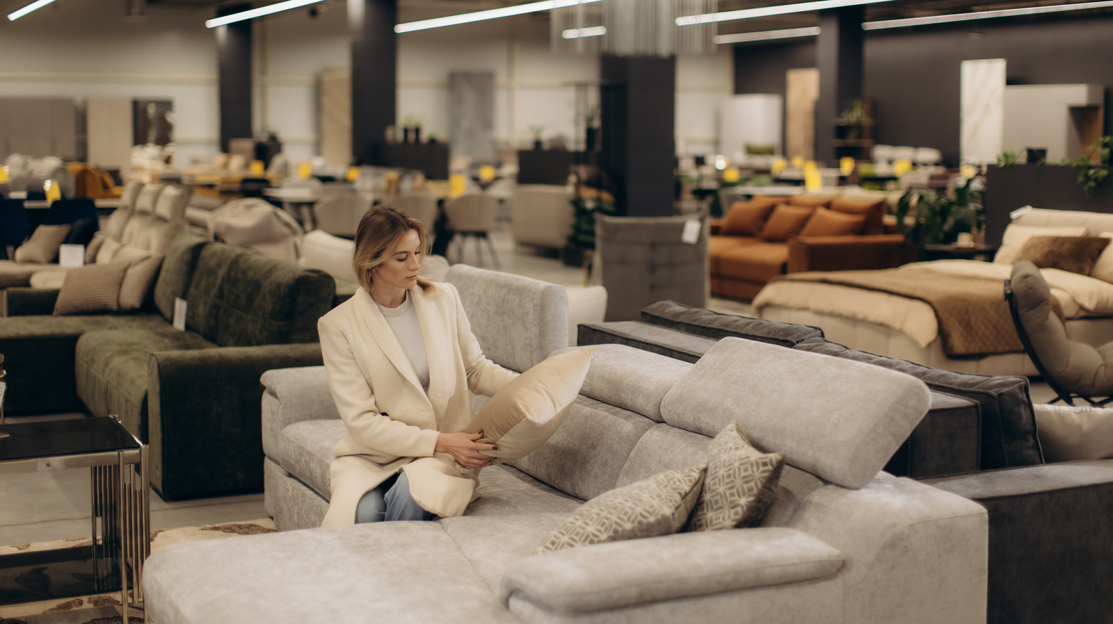 The Comfy 2026 Couch Style Everyone’s Loving: Pick the Perfect Shapes and Stuff