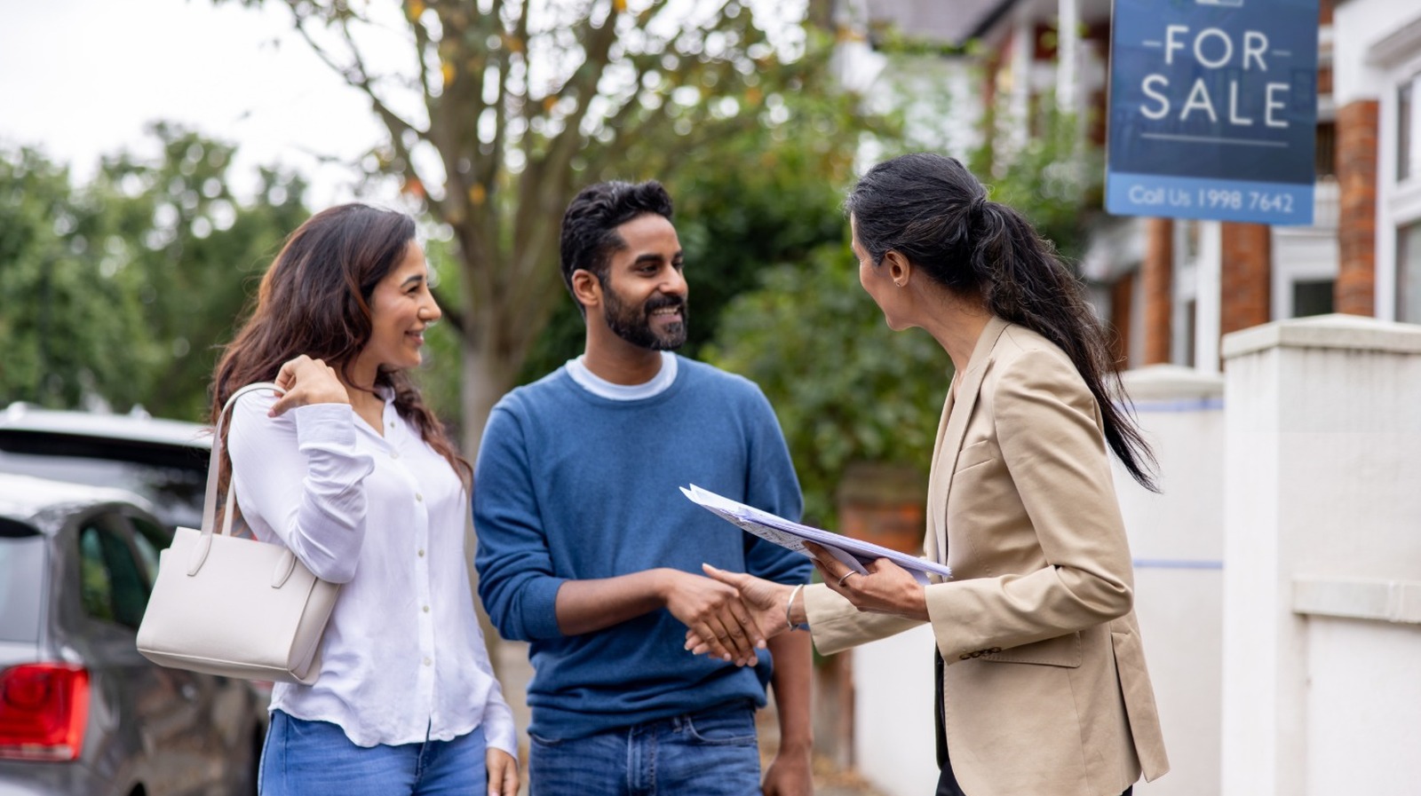 When Is The Best Age To Buy A Home, According To Americans