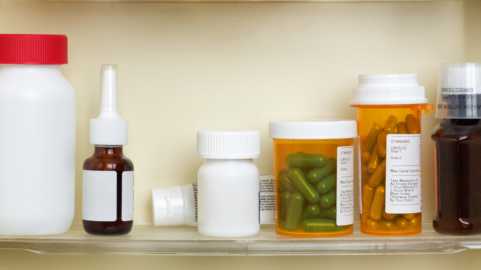 Stop Bathroom Mess: Amazon Has A Smart Fix For Organized Medicine Cabinet Storage
