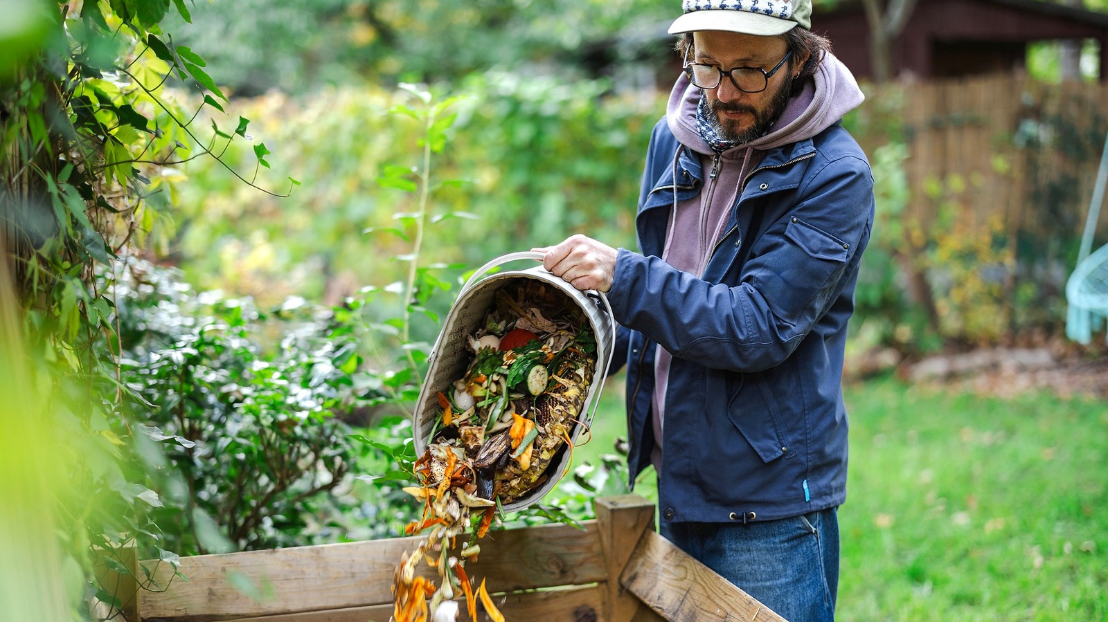 Skip The Peels: What Trash From Your Kitchen Actually Works In Compost