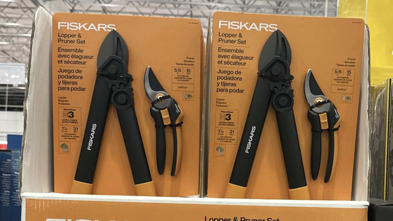 Fiskars tool set bundle at Costco