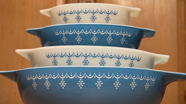 A set of blue and white vintage Pyrex Snowflake Blue mixing bowls