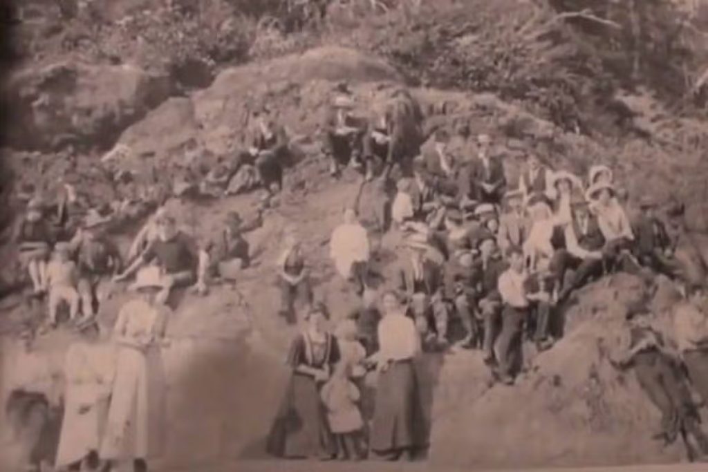 A 1917 Canadian picnic photo of a man in shorts has viewers wondering about time travel
